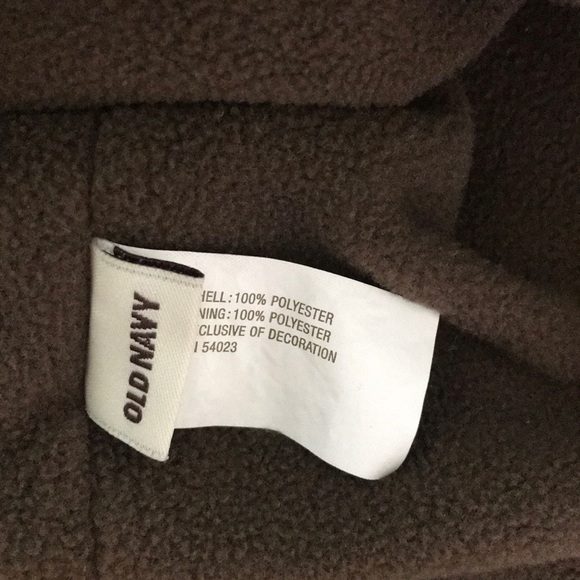 3/$15 Bundle of 2 hats - Picture 2 of 3